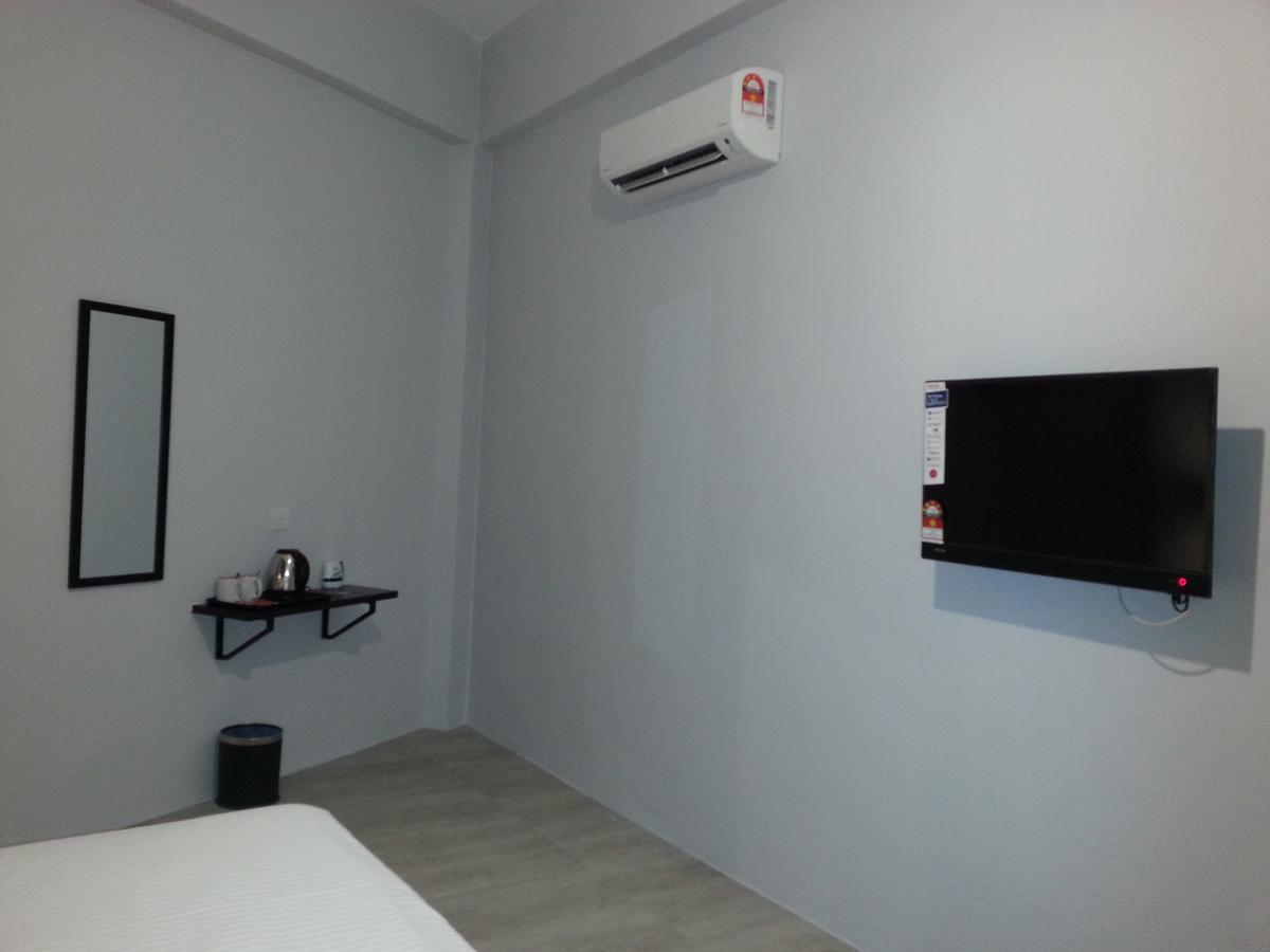 L Hotel Simpang Renggam Eksteriør billede