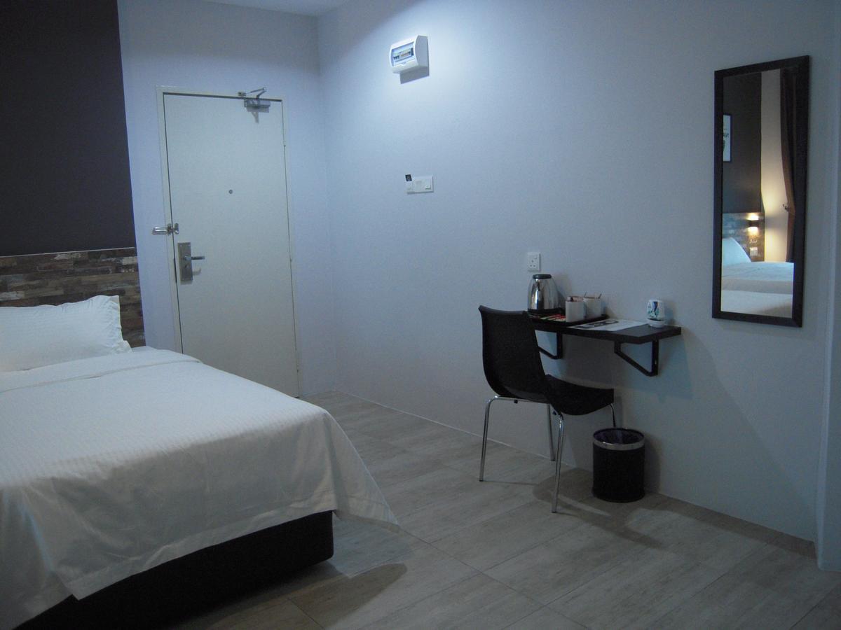 L Hotel Simpang Renggam Eksteriør billede